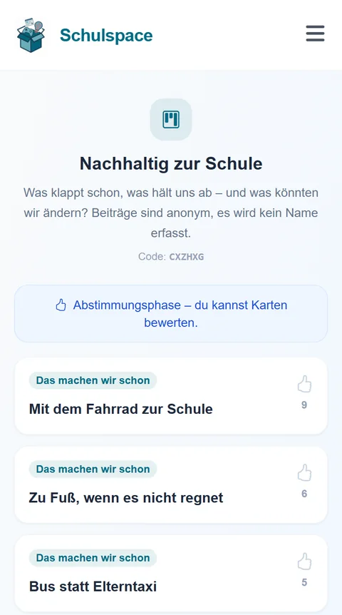 Kartenabfrage auf dem Handy: In der Abstimmungsphase bewerten Schüler:innen die Karten mit einem Daumen, ohne Konto und ohne App